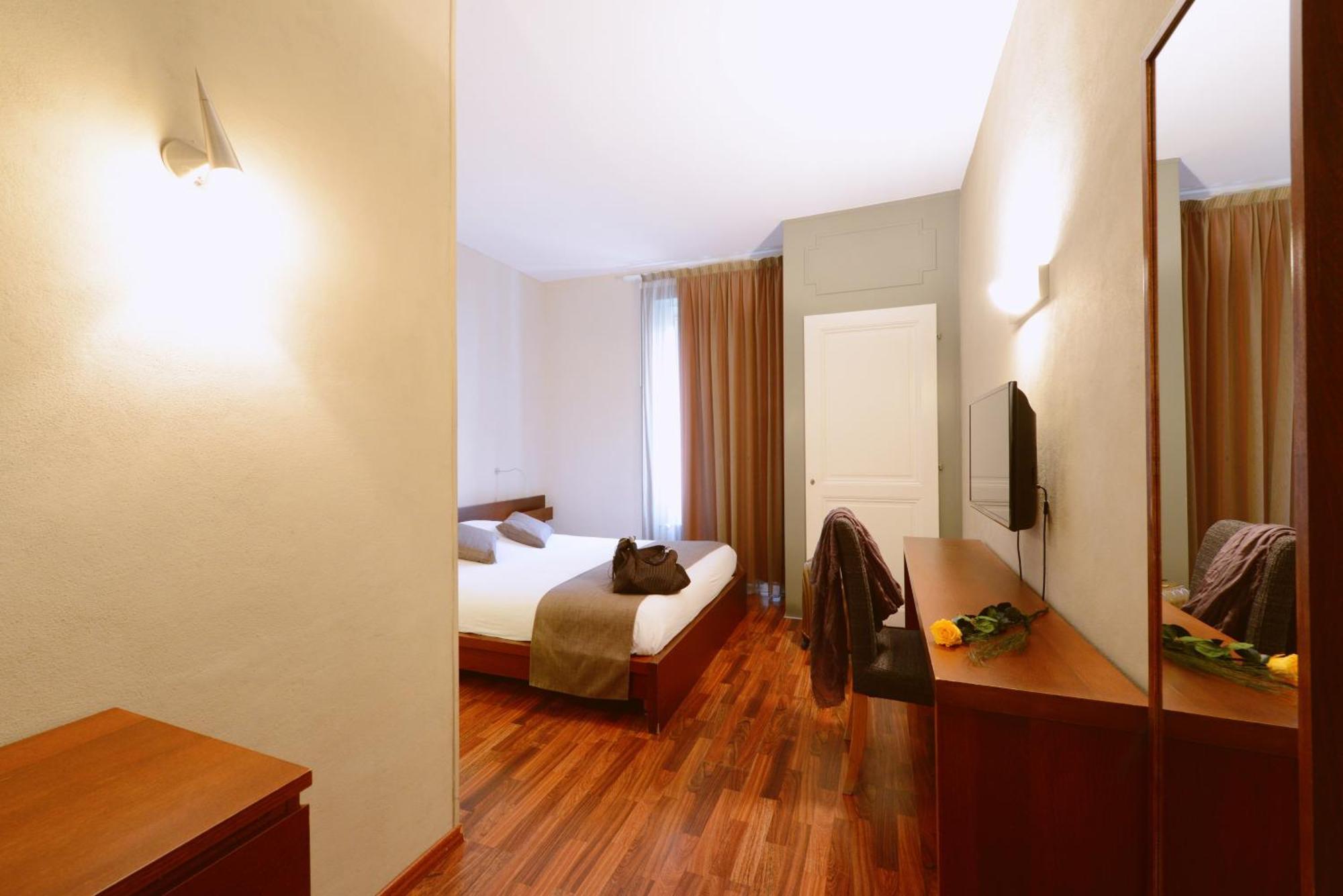 Hotel Du Marche لوزان الغرفة الصورة