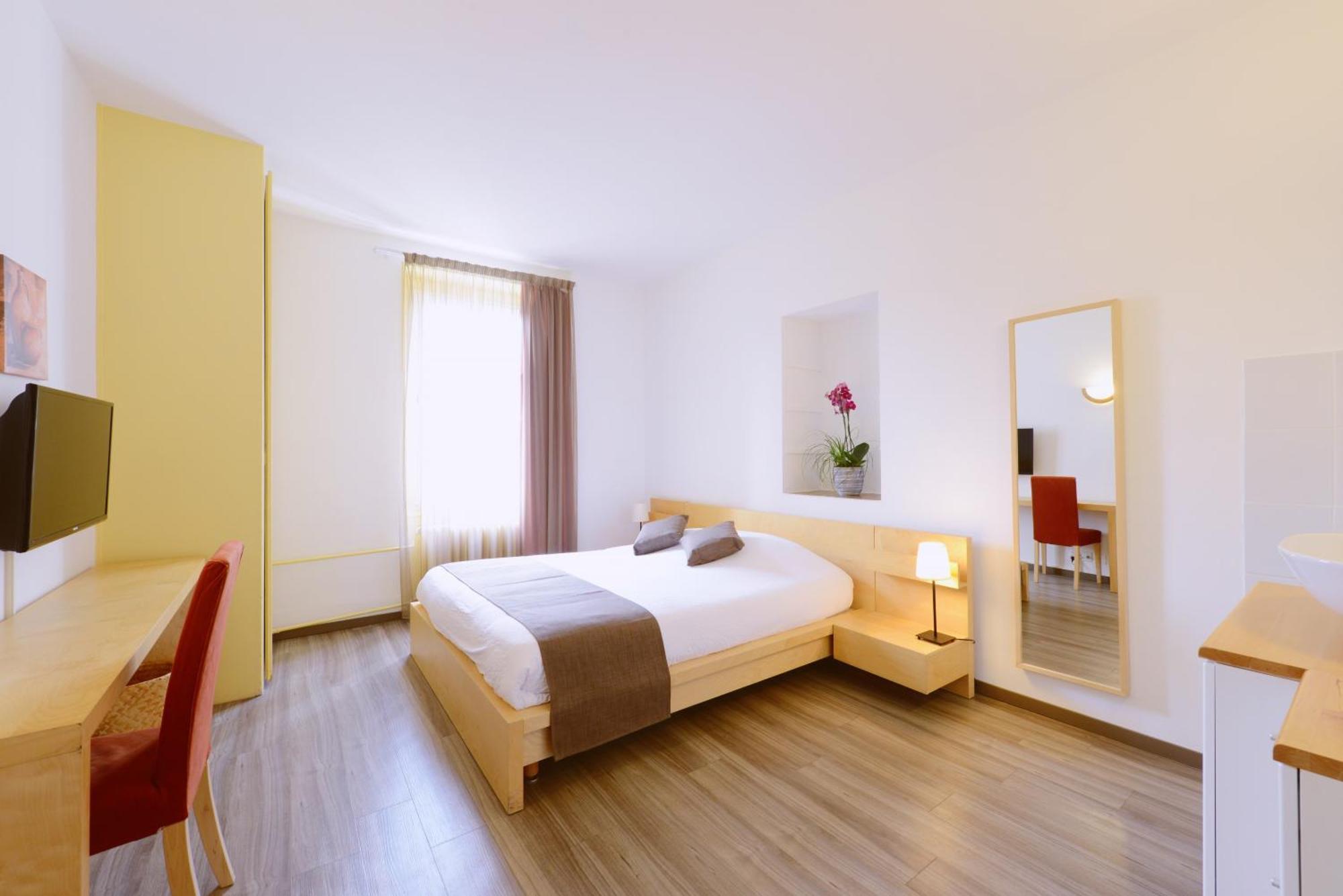 Hotel Du Marche لوزان الغرفة الصورة