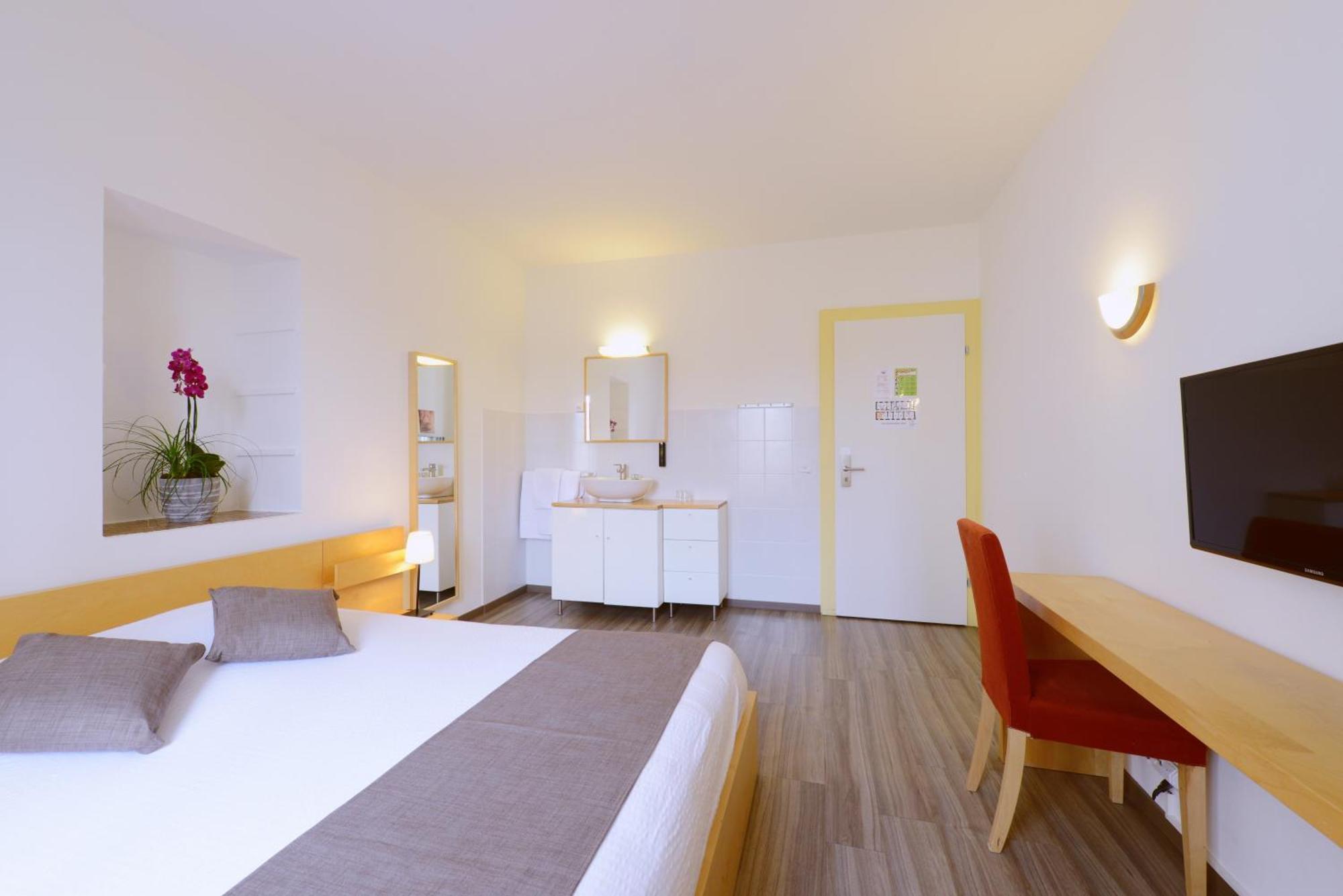 Hotel Du Marche لوزان الغرفة الصورة